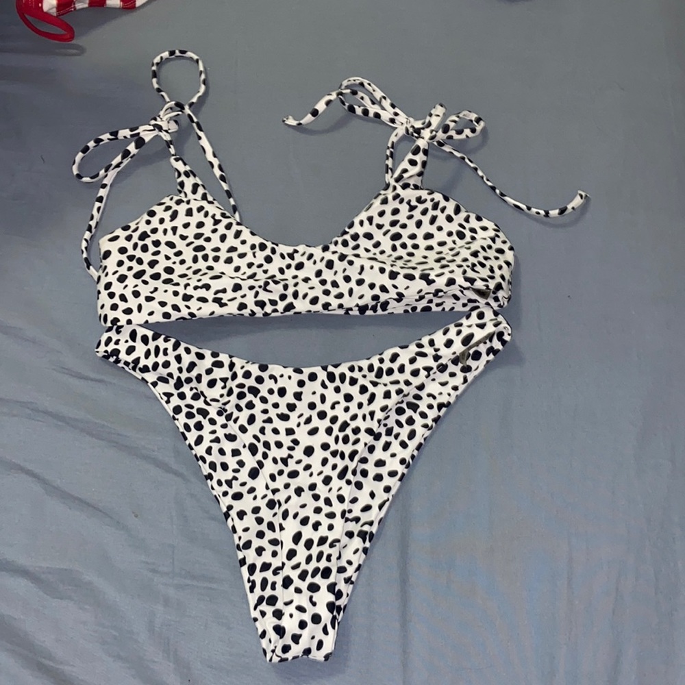 Shein Bathinh Suit